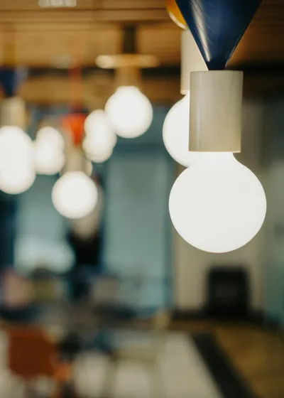 Curating the Perfect Ambience: Lighting Tips for Dinner PartiesIllustration
